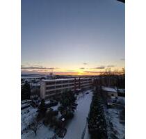 Kompakte 2 Zimmer Dachgeschosswohnung mit Blick ins Erzgebirge - Hohenstein-Ernstthal