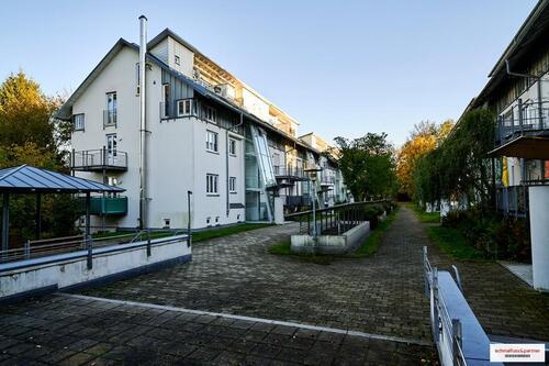 Foto - +++ Frisch renoviert: 3-Raumwohnung mit 2 Balkonen, Einbauküche und Tiefgaragenstellplatz in attraktiver, ruhiger Wohnanlage