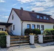 Zweifamilienhaus mit Terrasse und Wintergarten - Altdorf bei Nürnberg