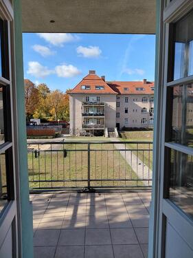 Foto - Unvermietete, großzügige Familienwohnung mit großem Balkon