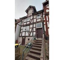 Fachwerkhaus - 21.000,00 EUR Kaufpreis, ca.  100,00 m² in Naumburg (PLZ: 34311)