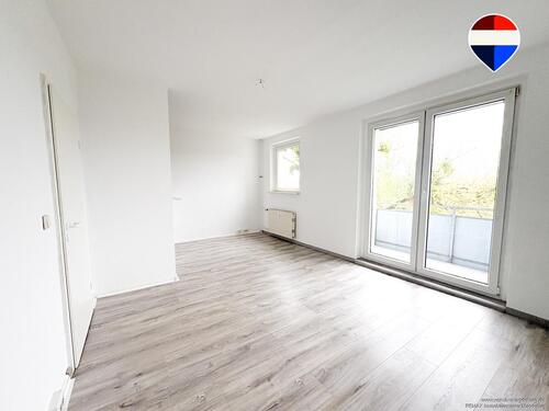 Foto - Einziehen & wohlfühlen: 2 Zimmer, Balkon, Aufzug inklusive