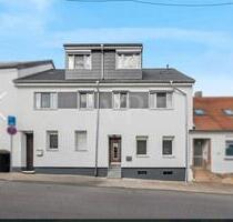 Großzügig kernsaniertes Mehrfamilienhaus mit 8 Wohneinheiten - Sankt Ingbert