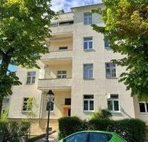 +++Gemütliche 2-Raum-Altbau-Wohnung mit Balkon in Chemnitz-Kappel