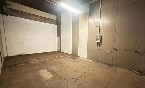 Foto - Kleine Lagerhalle Gewerbehalle Garage