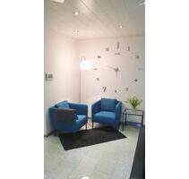 Schicke Wohnung möbiliert mit EBK und Stellplatz bis 2 Personen - Mommenheim