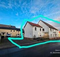 Immobilie mit 3 Gebäudeteilen und hälftigem Grundstück - Ebersbach