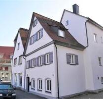 Modernes Stadthaus mit Flair! - 1.350,00&nbsp;EUR Kaltmiete, ca.&nbsp; 130,00&nbsp;m&sup2; in Schwäbisch Gmünd (PLZ: 73525)