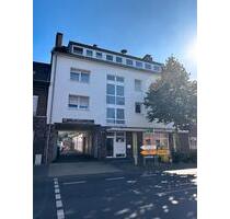 Kernsanierte 4,5 Zimmer Wohnung mit Balkon in Grefrath Oedt