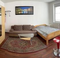 Helles, schön möbliertes Apartment in ruhiger und zentraler Lage - Fürth Südstadt