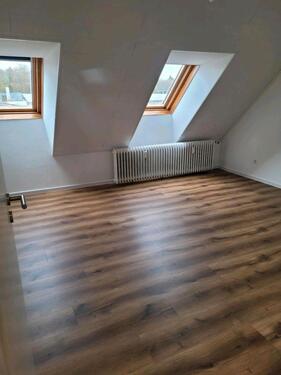 Foto - 3 Zimmer Dachgeschoßwohnung zur Miete in Rheinzabern