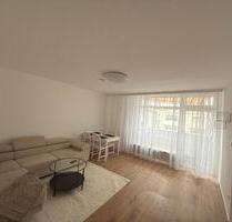 2-Zimmer Wohnung möbliert neu saniert und mit eigenem Stellplatz - Berlin Tempelhof-Schöneberg