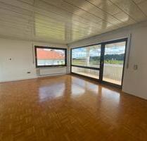 Wohnung ( ca. 175 qm, 7 Zimmer, Balkon, Großer Garten ) - Meßstetten