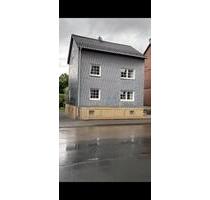 Von Privat - Gepflegtes Einfamilienhaus mit Bauplatz in Siegen