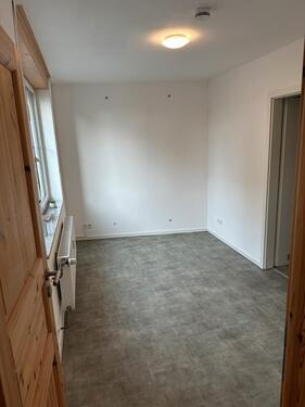 Foto - Idar, Büros, Nähstube, Friseur, Monteurswohnung, zu vermieten