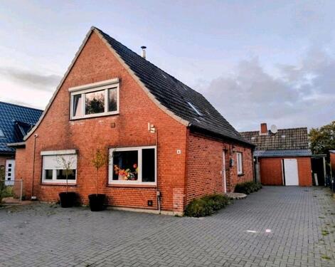 Foto - Schönes Einfamilienhaus mit 5 Zimmern zu vermieten