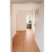 Helle 5-Zimmer Wohnung, Balkon, Erstbezug nach Sanierung - Chemnitz Borna-Heinersdorf Helle 5-Zimmer Wohnung, Balkon, Erstbezug nach Sanierung - Chemnitz Borna-Heinersdorf