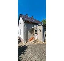 Haus mit Grundstück - 125.000,00&nbsp;EUR Kaufpreis, ca.&nbsp; 120,00&nbsp;m&sup2; in Lanitz-Hassel-Tal (PLZ: 06628)