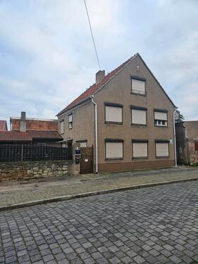 Foto - Renovierungsbedürftiges Haus zu Verkaufen