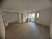 Foto - Kernsanierte 2-Zimmer-Wohnung mit Balkon im Zentrum von Bad Hersf