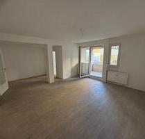 Kernsanierte 2-Zimmer-Wohnung mit Balkon im Zentrum von Bad Hersf - Bad Hersfeld