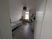 Foto - Zentrales Zimmer an Frau - 500,00&nbsp;EUR Kaltmiete, ca.&nbsp; 14,00&nbsp;m&sup2;