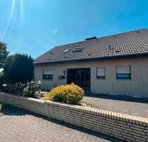 Gepflegtes 3 Zimmer Obergeschoss Wohnung mit Balkon und Garten - Lengerich