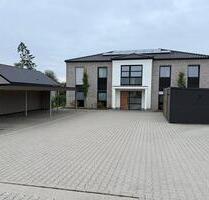 Helle 3-Zimmer Wohnung in Bippen (OG mit Balkon) - Berge