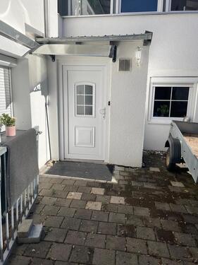 Foto - 3-Zimmer-Wohnung zu vermieten – teilmöbliert, mit Terrasse