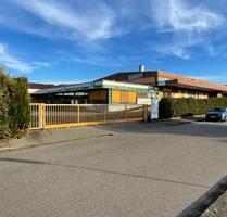 Halle mit Sozialräume und Büro in Achern zu vermieten