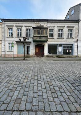 Foto - Mehrfamilienhaus mit Denkmalstatus im Herzen von Neustrelitz