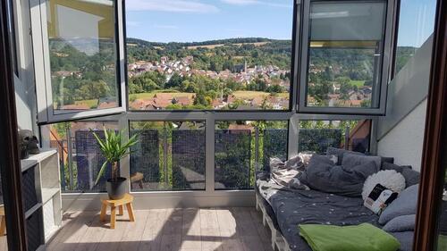 Foto - Helle Dachgeschosswohnung in ruhiger Lage in Hangard (2ZKB)