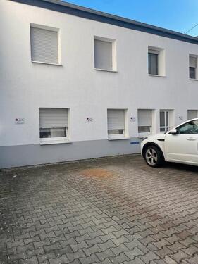 Foto - Parkplatz Außenstellplatz - 90,00 EUR Miete,