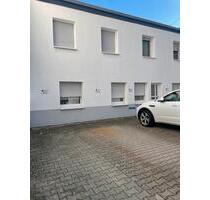 Parkplatz Außenstellplatz - 90,00 EUR Miete, in Frankfurt am Main (PLZ: 65934) Nied