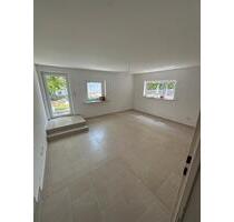 Kernsanierte 2,5-Zimmer-Wohnung mit Gartenzugang - Königstein im Taunus