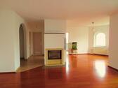 Foto - Gepfegte 5-Zimmer-Wohnung mit Balkon und Einbauküche in Erbach