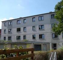 Wohnung wird komplett renoviert ! Anmietung einer Garage möglich. - Braunschweig Lehndorf-Watenbüttel