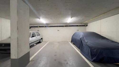 Foto - ** Tiefgaragenstellplatz zu vermieten **