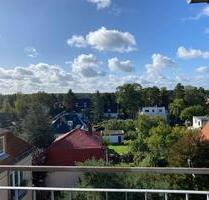 Wunderschöne, voll möblierte 1,5-Zimmer-Dachwohnung mit Südbalkon - Berlin Reinickendorf Wunderschöne, voll möblierte 1,5-Zimmer-Dachwohnung mit Südbalkon - Berlin Reinickendorf
