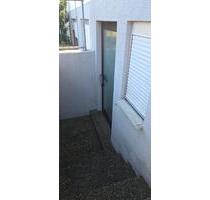 Einliegerwohnung - 600,00&nbsp;EUR Kaltmiete, ca.&nbsp; 30,00&nbsp;m&sup2; in Kirchheim am Neckar (PLZ: 74366)