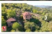 Foto - 2 Häuser + Nebengebäude + ca. 14000qm Grundstück in Bulgarien!