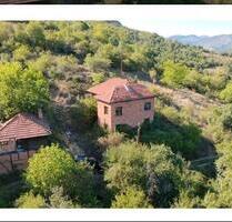 2 Häuser + Nebengebäude + ca. 14000qm Grundstück in Bulgarien! - Bad Grönenbach