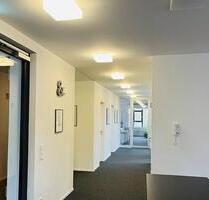 Büro-Top-Lage - 12,00 EUR Kaltmiete, in Waren (Müritz) (PLZ: 17192)