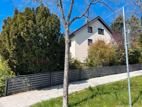 Foto - Helle 3-Zimmer-DG-Wohnung, nahe Klinikum, Fernblick, Garten