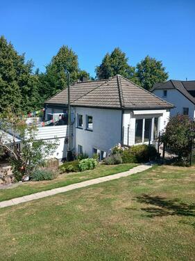 Foto - Zweifamilienhaus Warstein 230m2 1700m2 Garten,Keller,2 Garagen