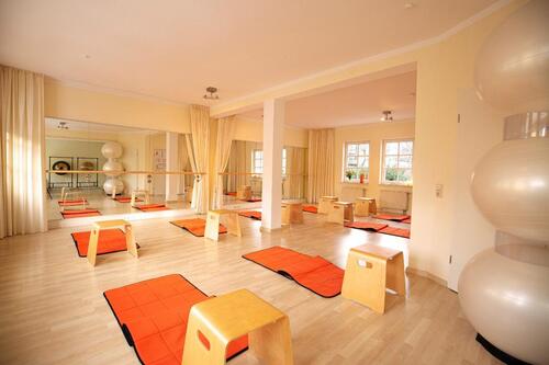 Foto - Heller Übungsraum für kleine Gruppen, Yoga etc. (Mitnutzung)