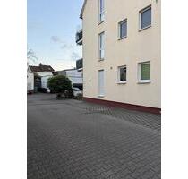 Großzügiger Stellplatz in Dreieich-Sprendlingen - Neu-Isenburg