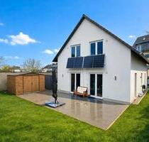 Modernes Einfamilienhaus in ruhiger Gartenlage – Baujahr 2022 - Solingen Mitte
