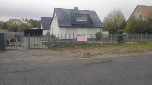 Foto - Zwei Häuser auf grossem Grundstück- Pool, Halle & Vermietung ink