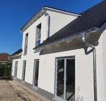 Wolfsburg - Wendschott: Doppelhaushälfte in Top Lage